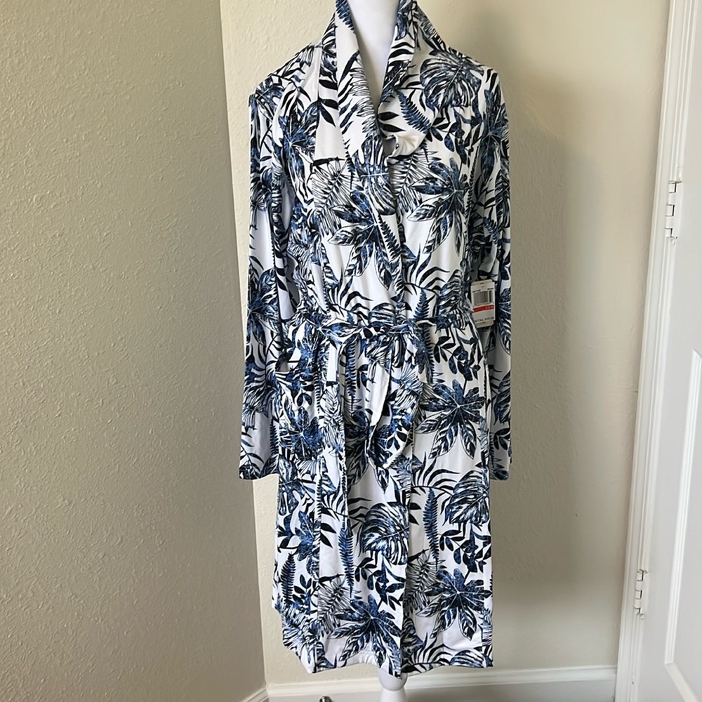 NWT Yarn & Sea Sleep Robe, Size X-Small